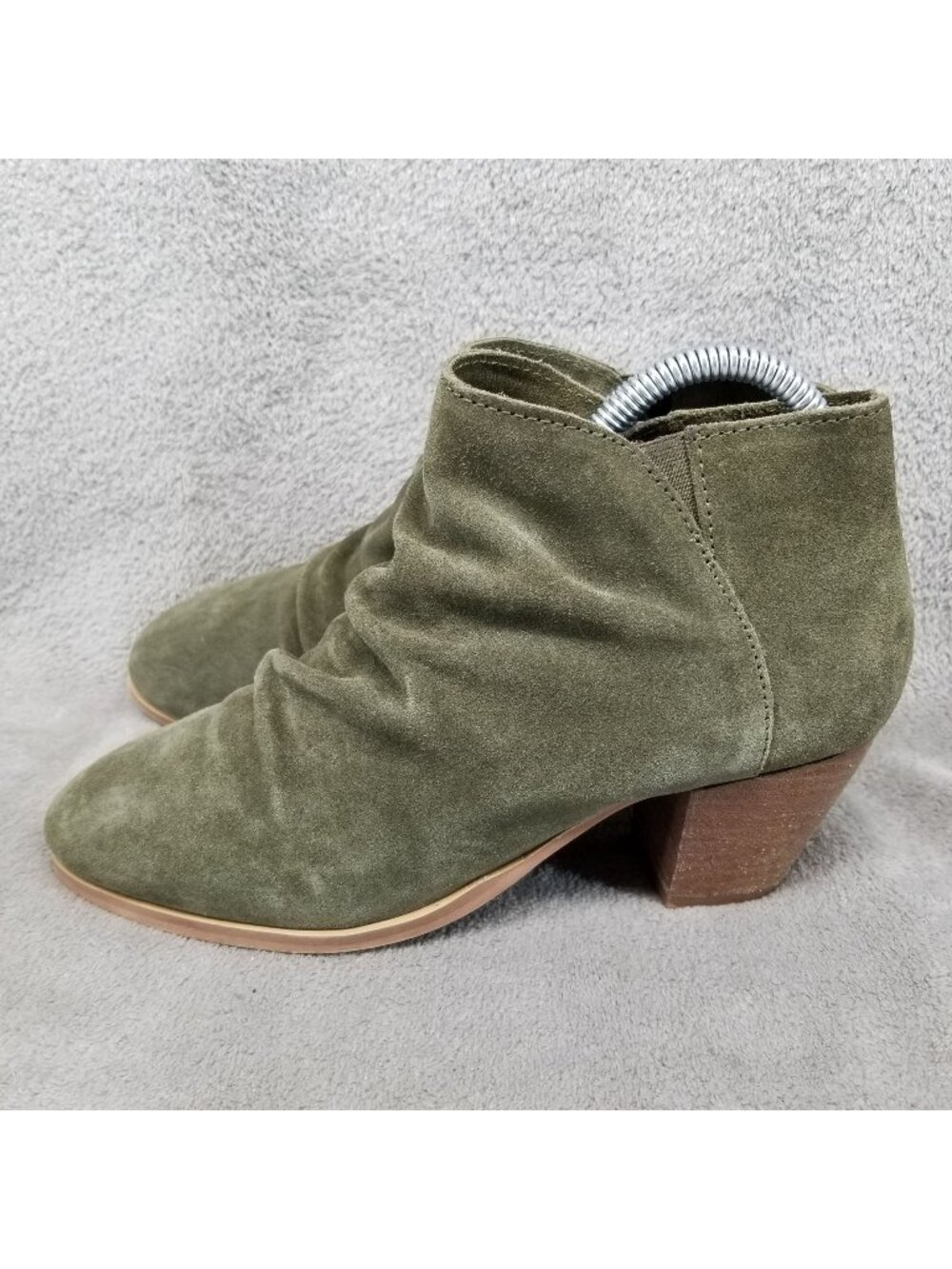 Diba Shoes Womens Size 7 Green Suede Side Zip Ankle Boots Booties *Read*